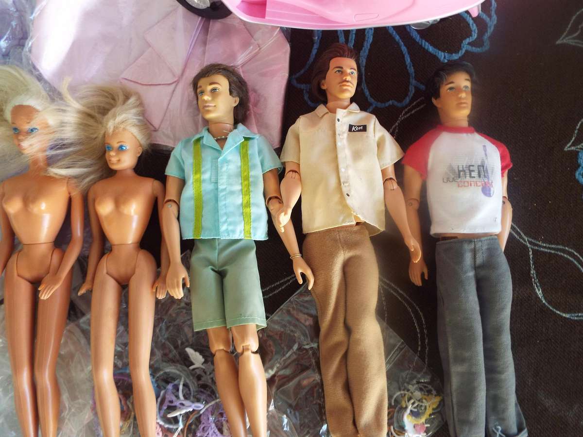 NICE good condition vintage Barby collection 2 Barbie 3 KEN bike and more