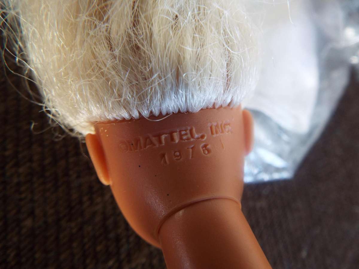 NICE good condition vintage Barby collection 2 Barbie 3 KEN bike and more