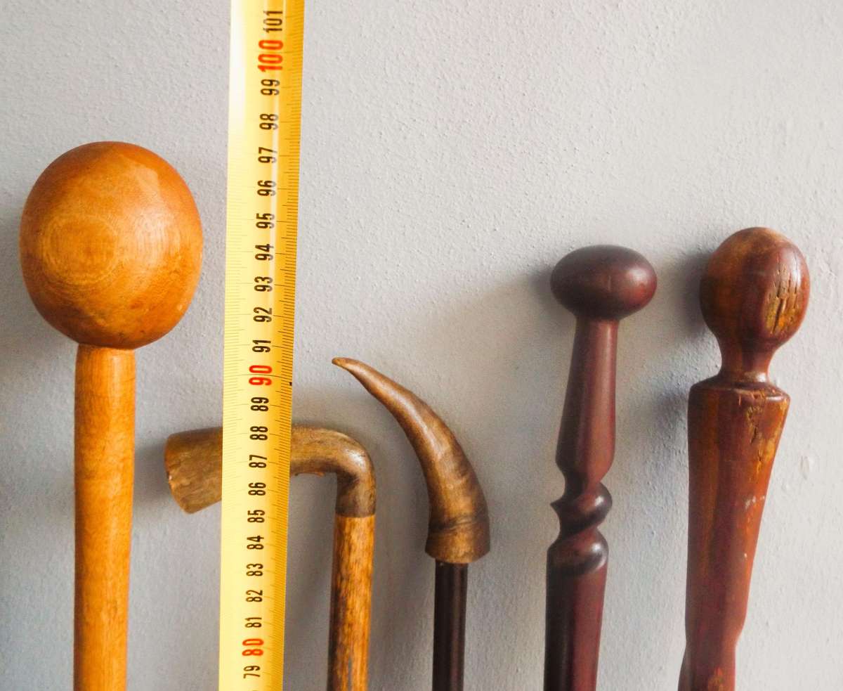 NICE LOT OF VINTAGE WALKING STICKS