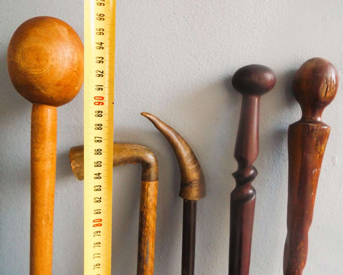 NICE LOT OF VINTAGE WALKING STICKS