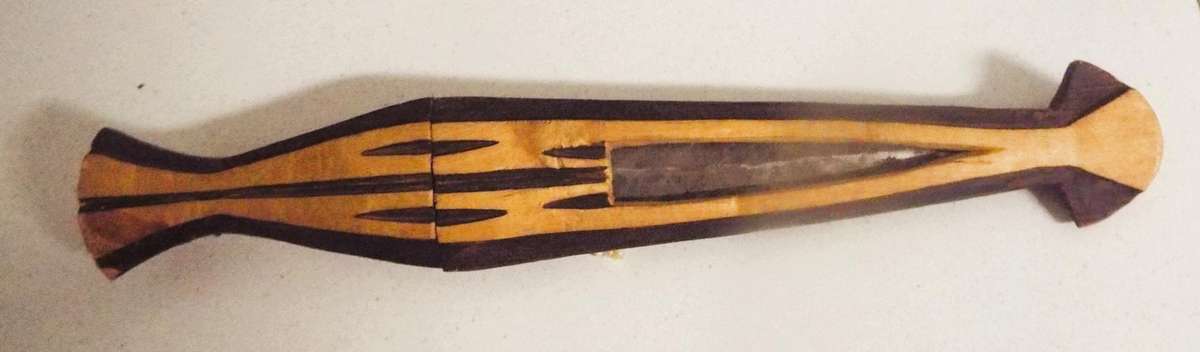 wow super rare ,,,, vintage South African Ovambo dagger from  Angola