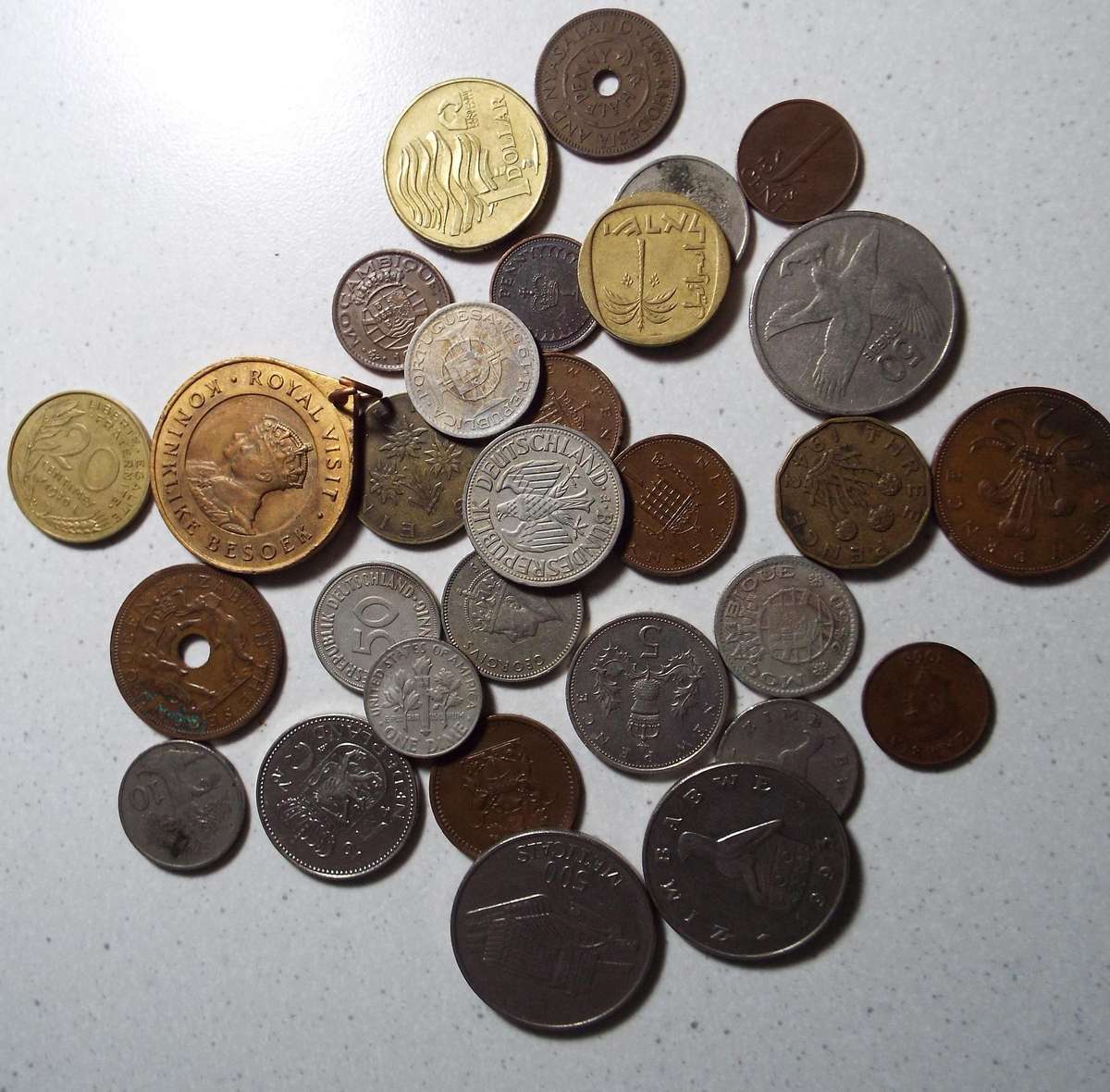 30 X MIX WORLD COINS AS 1 LOT