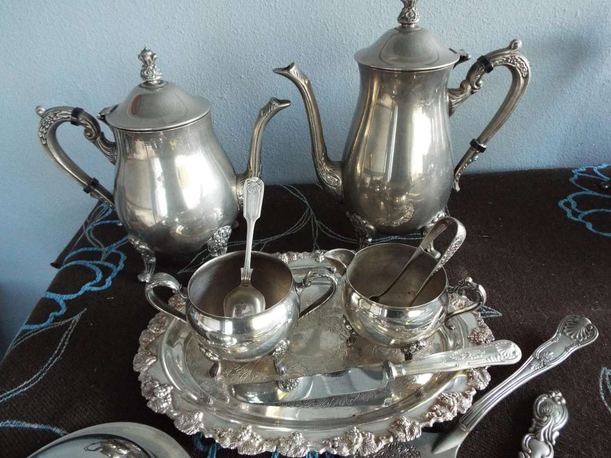 nice vintage bling bling lot