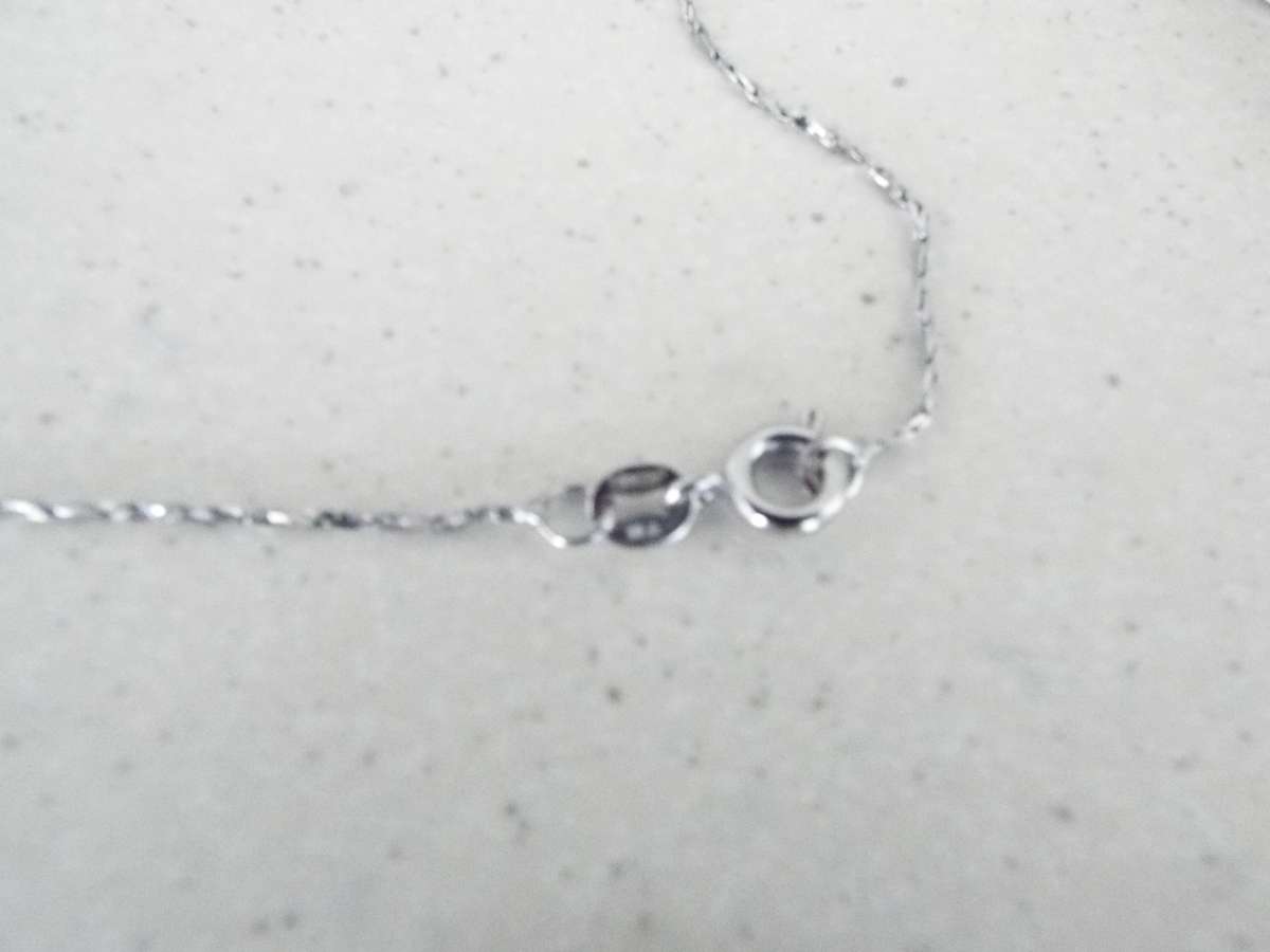 Jewellery lot with 2 hanging stands and assorted pieces