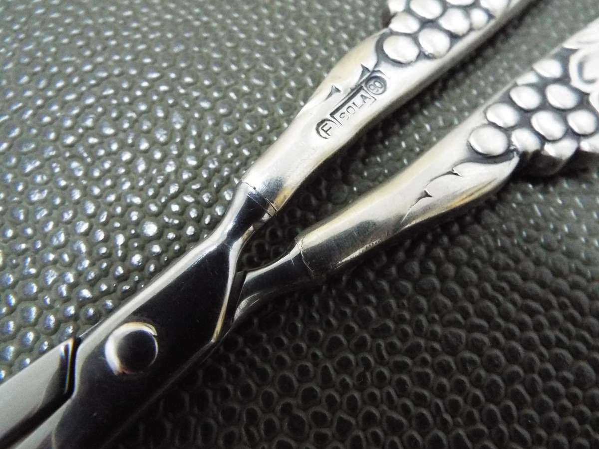 NICE Vintage pair of grape shears