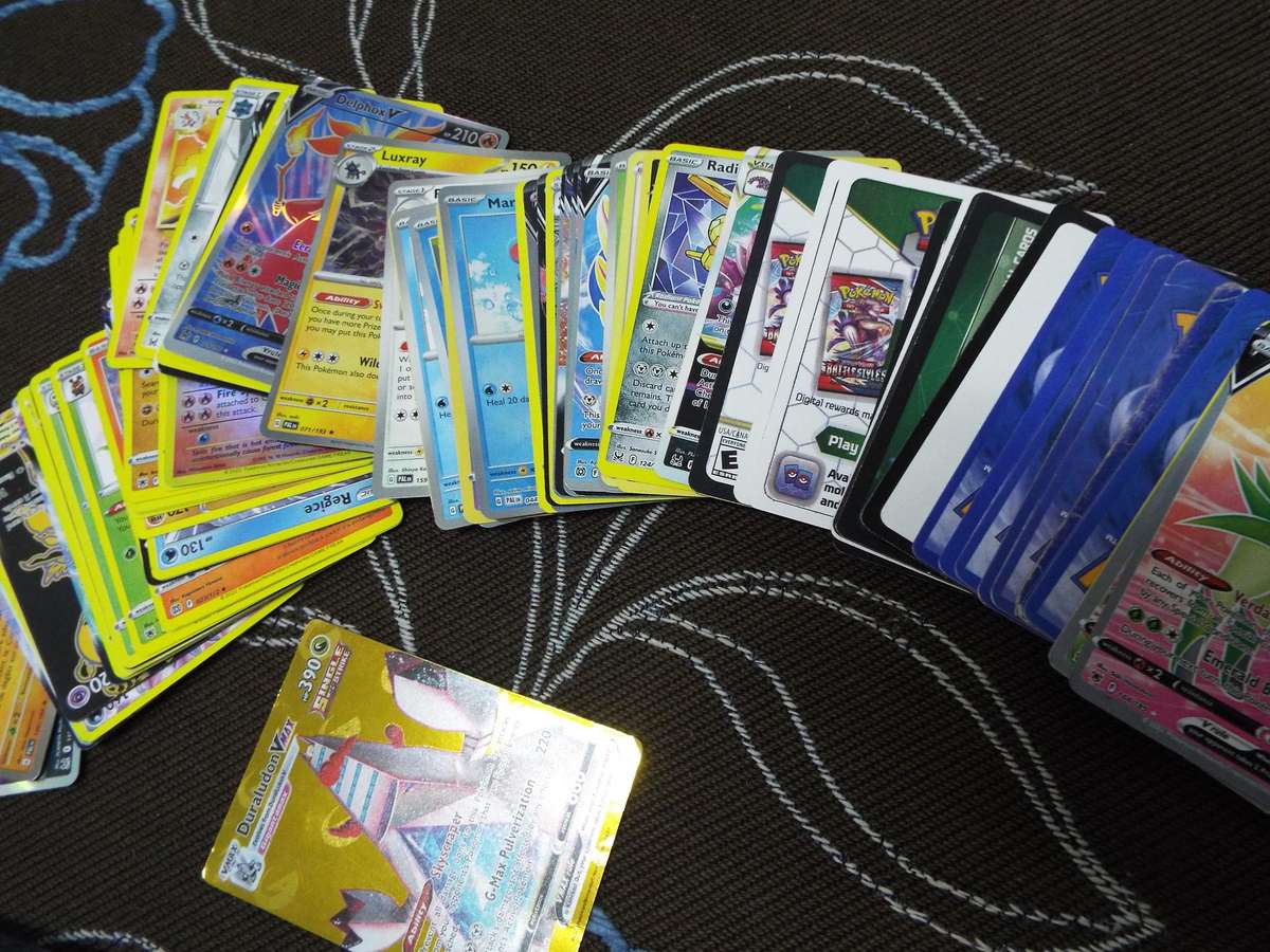 Pokemon Collectable Cards Lot - 300+ Cards