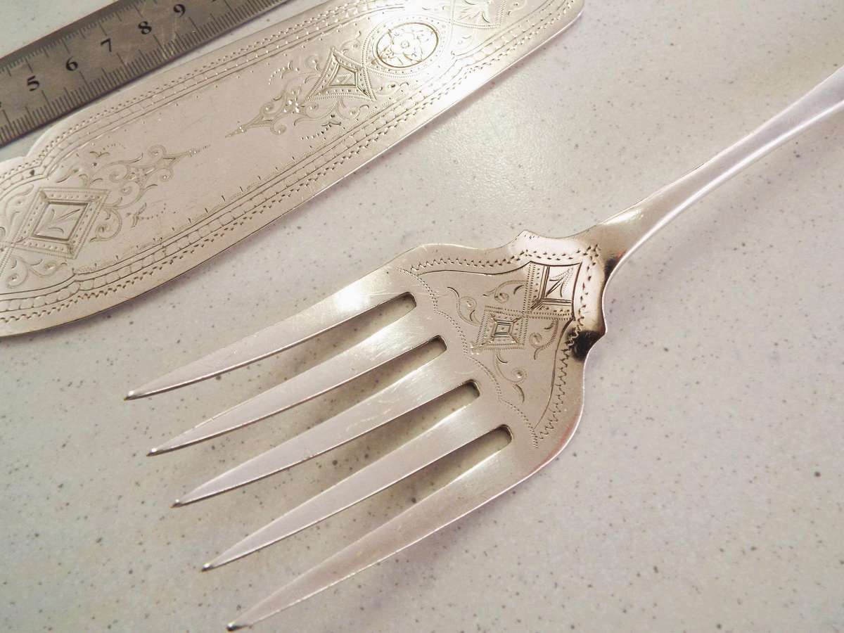 Large Fish serving knife & fork set