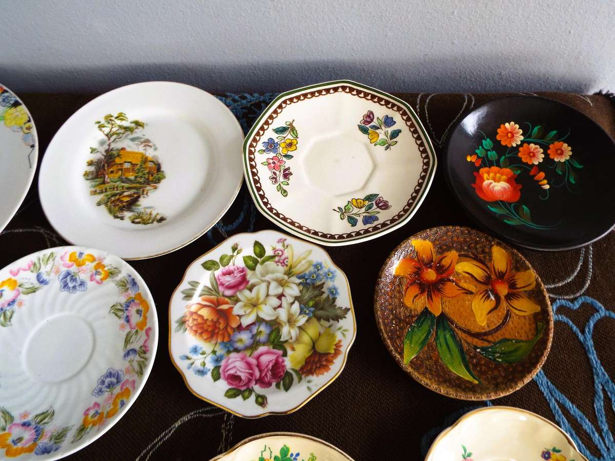 vintage Plate  Lot (porcelain mostly )over 30 items as 1 big lot