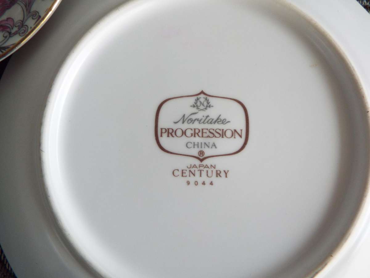 vintage Plate  Lot (porcelain mostly )over 30 items as 1 big lot