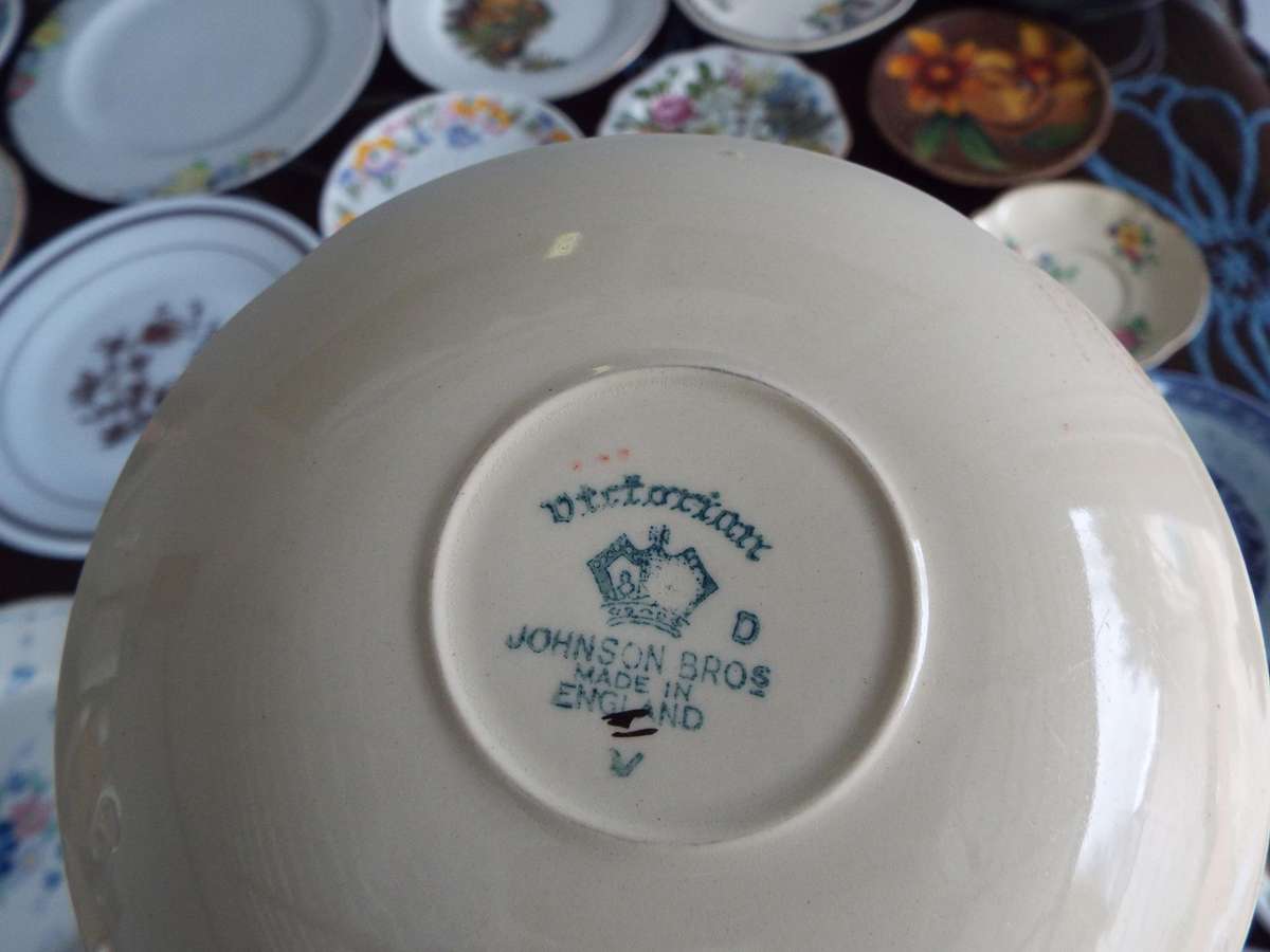 vintage Plate  Lot (porcelain mostly )over 30 items as 1 big lot