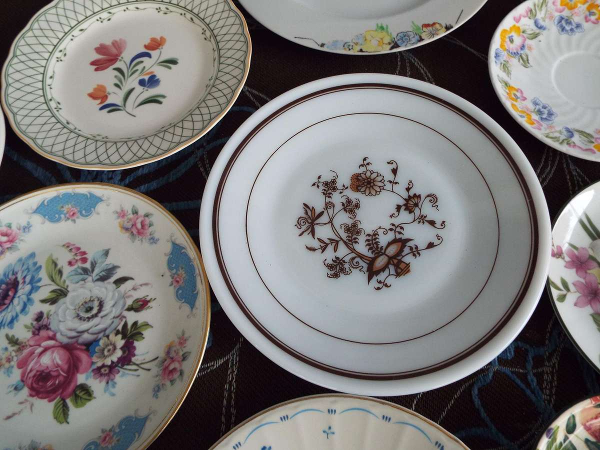 vintage Plate  Lot (porcelain mostly )over 30 items as 1 big lot