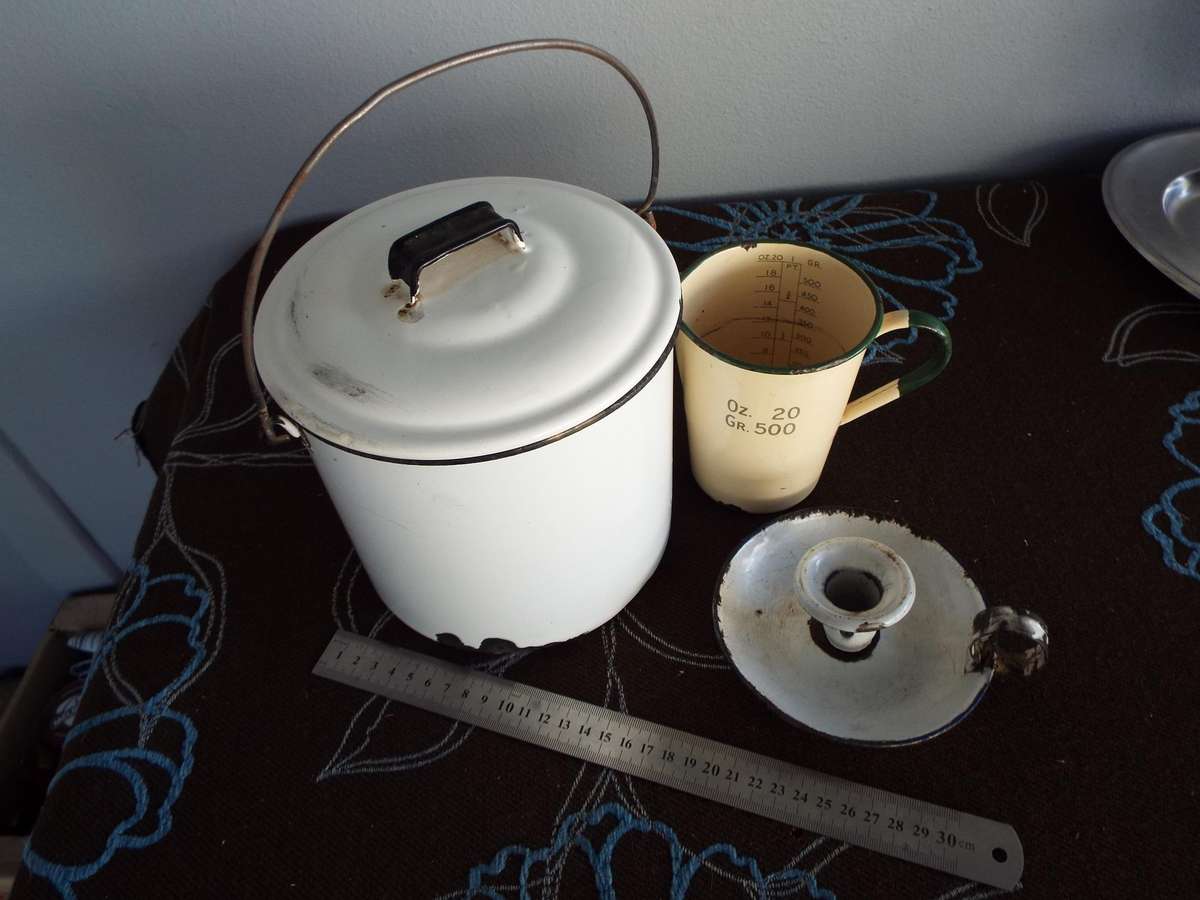 Vintage/Antique Enamelware