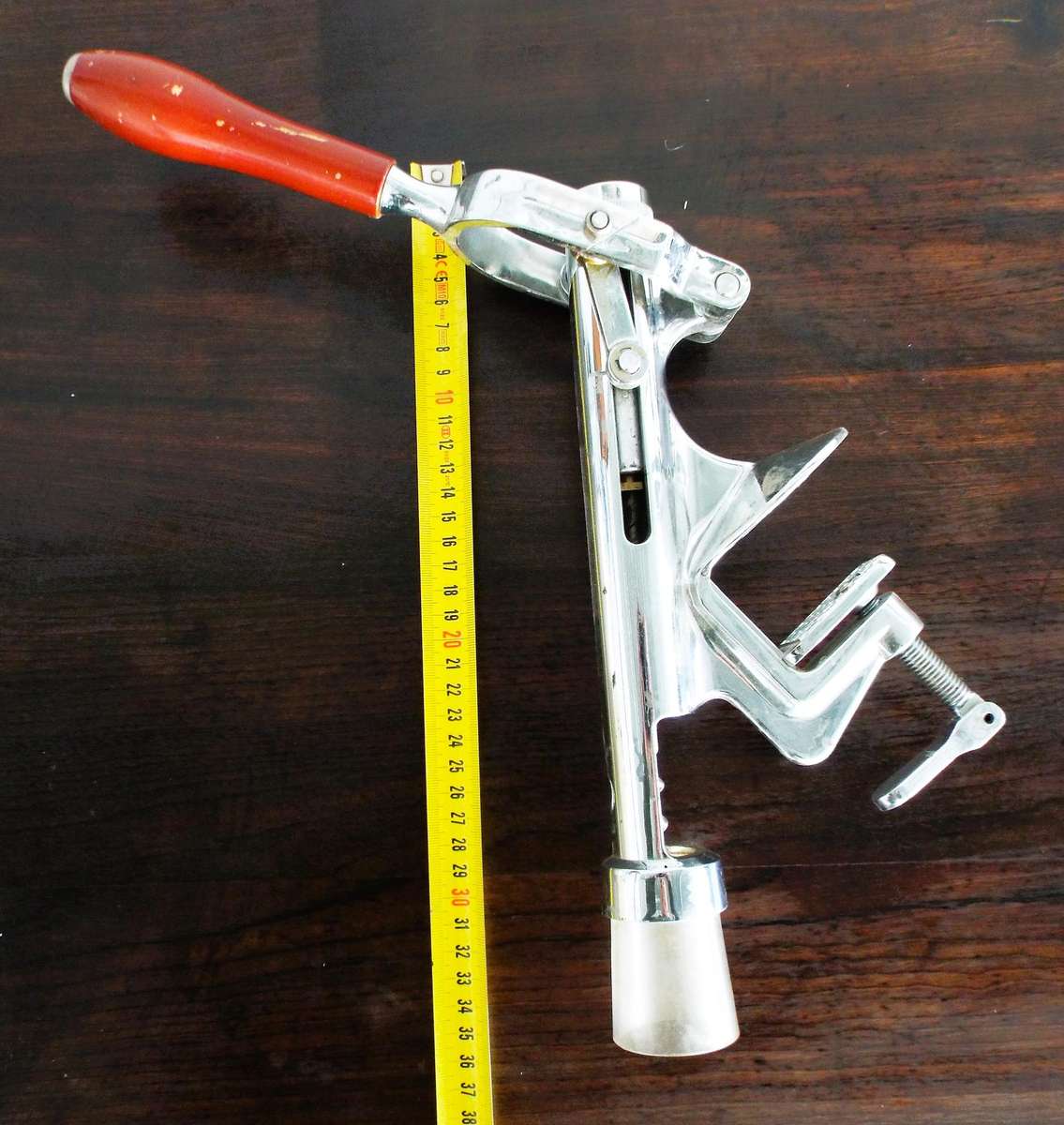 VINTAGE BIG BENCH-MOUNTED WINE BOTTLE OPENER