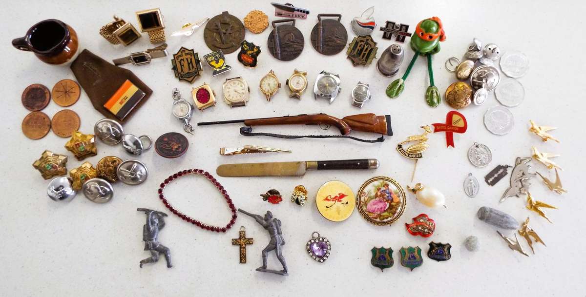 NICE VINTAGE COLLECTABLE LOT