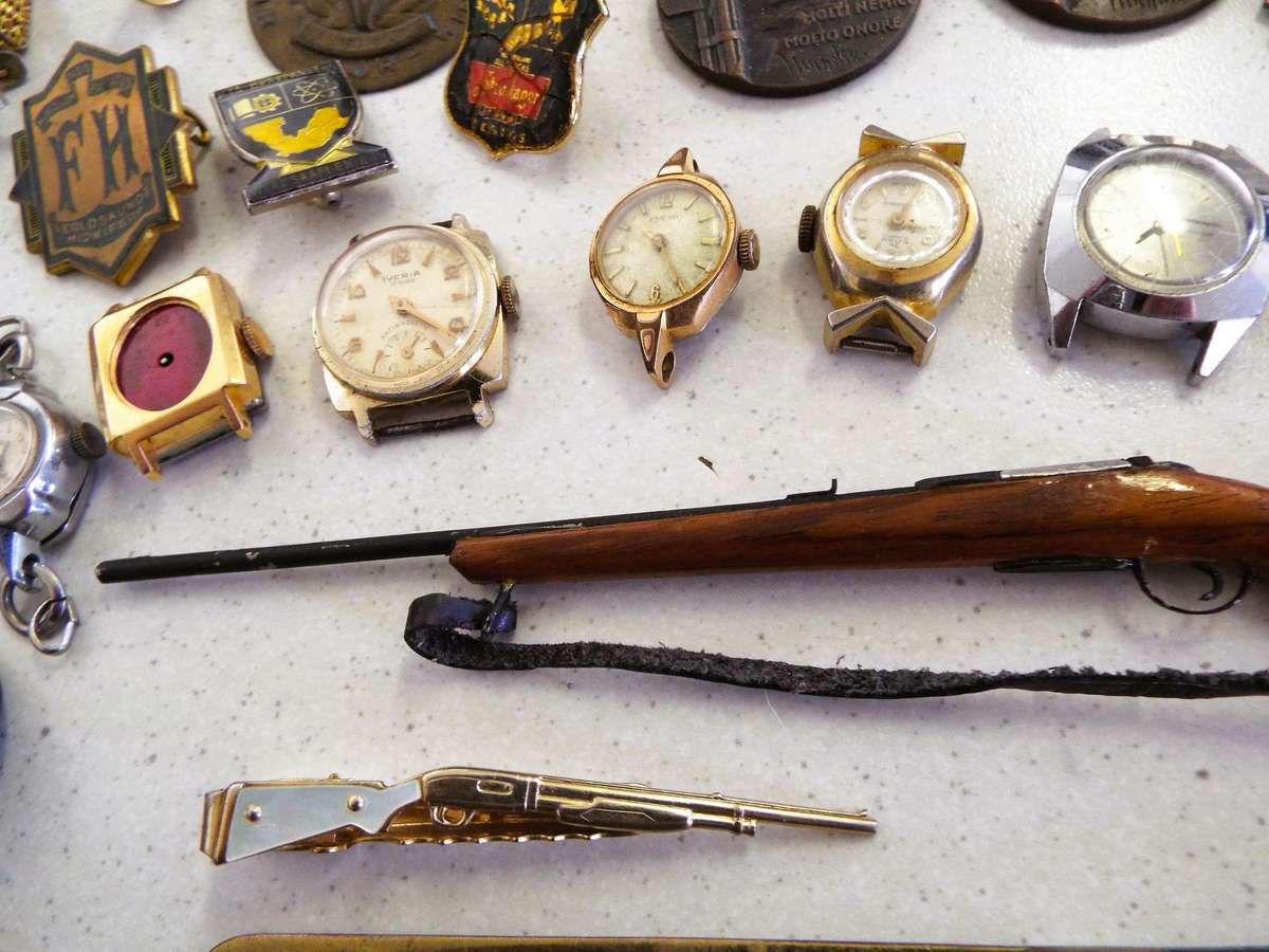 NICE VINTAGE COLLECTABLE LOT