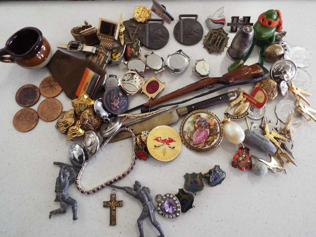 NICE VINTAGE COLLECTABLE LOT