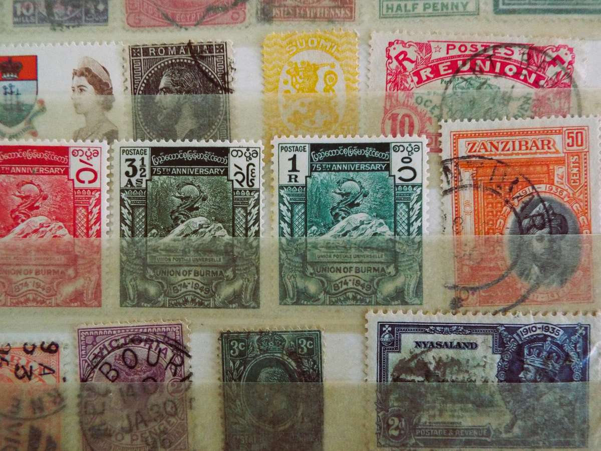 WE SELL STAMPS PER PAGE SPOT THE ONE U KNEED