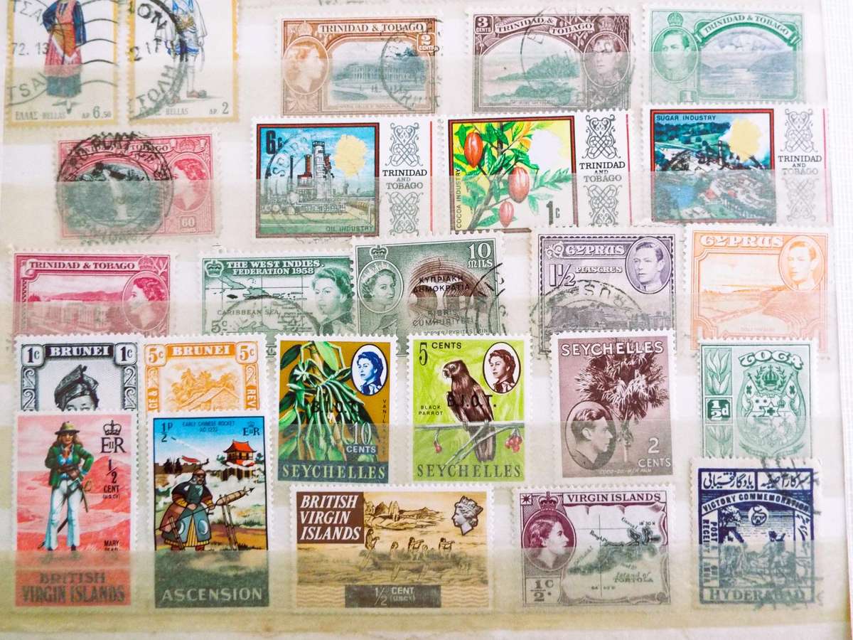 WE SELL STAMPS PER PAGE SPOT THE ONE U KNEED