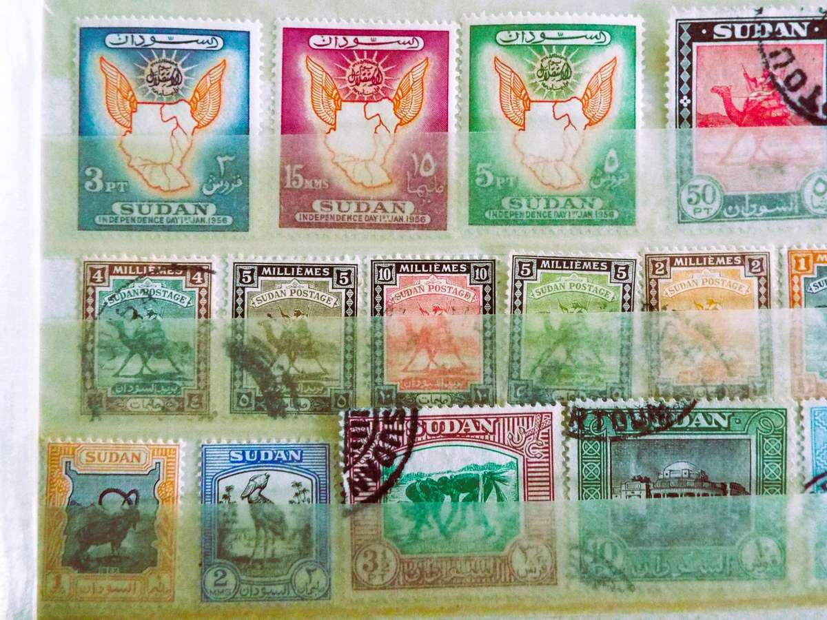 WE SELL STAMPS PER PAGE SPOT THE ONE U KNEED