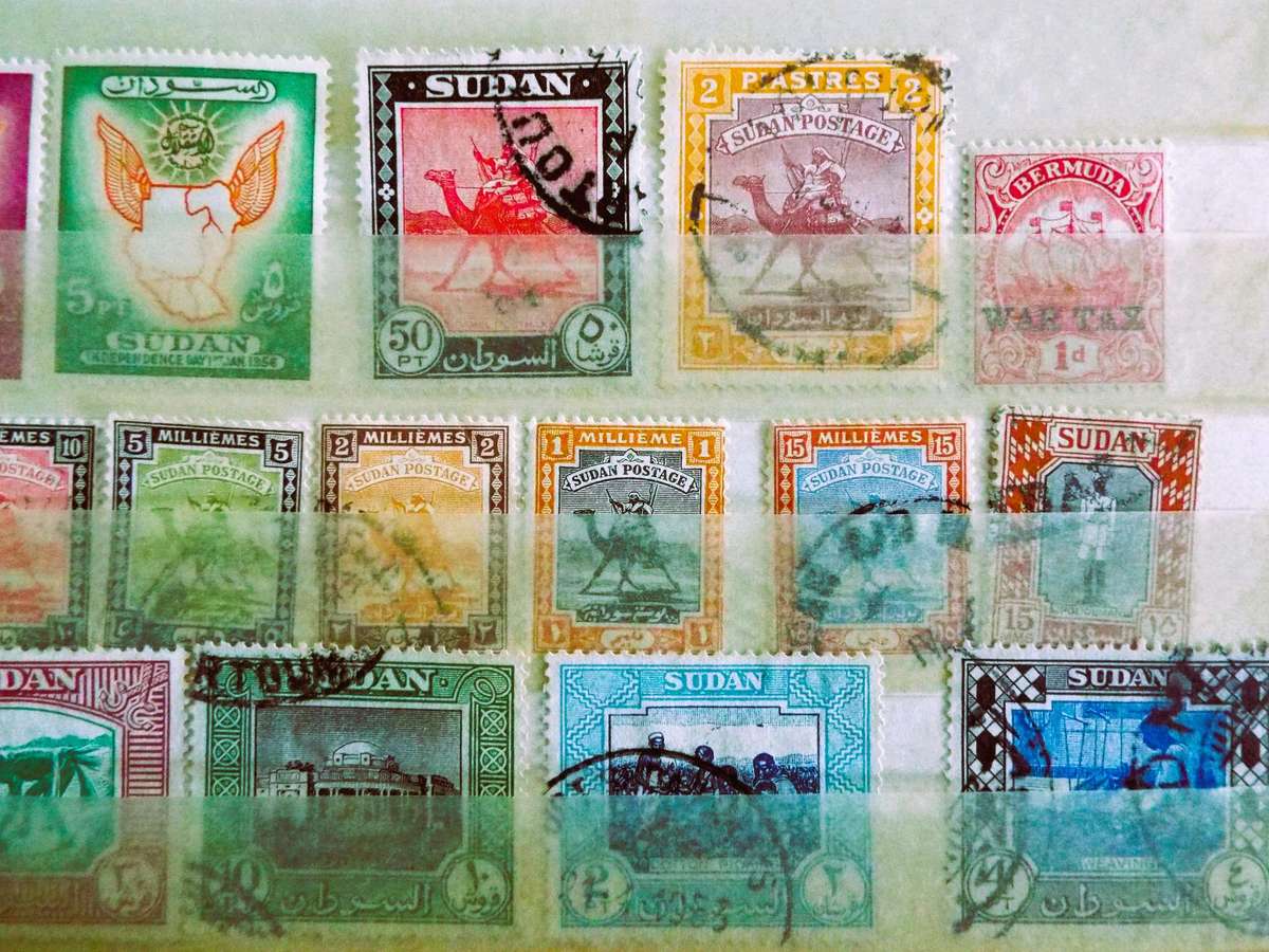 WE SELL STAMPS PER PAGE SPOT THE ONE U KNEED