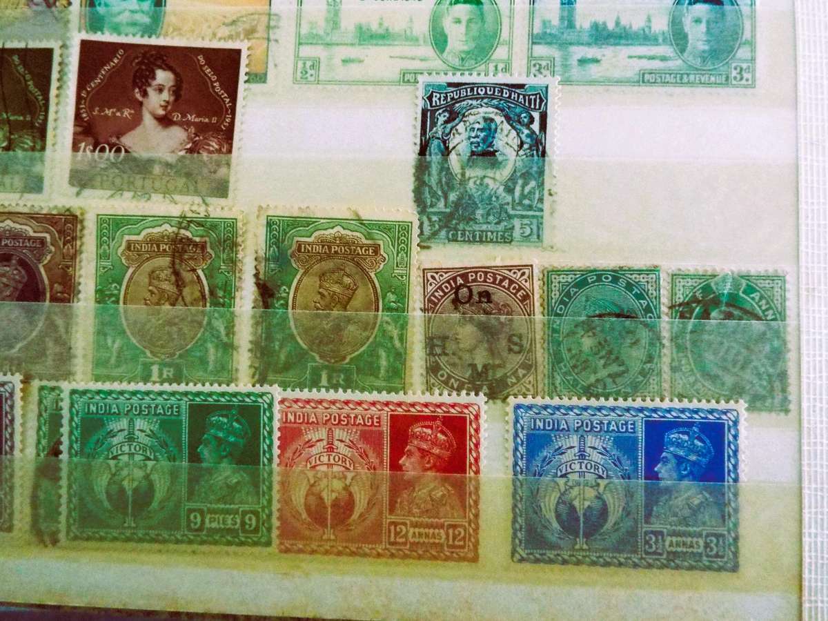 WE SELL STAMPS PER PAGE SPOT THE ONE U KNEED