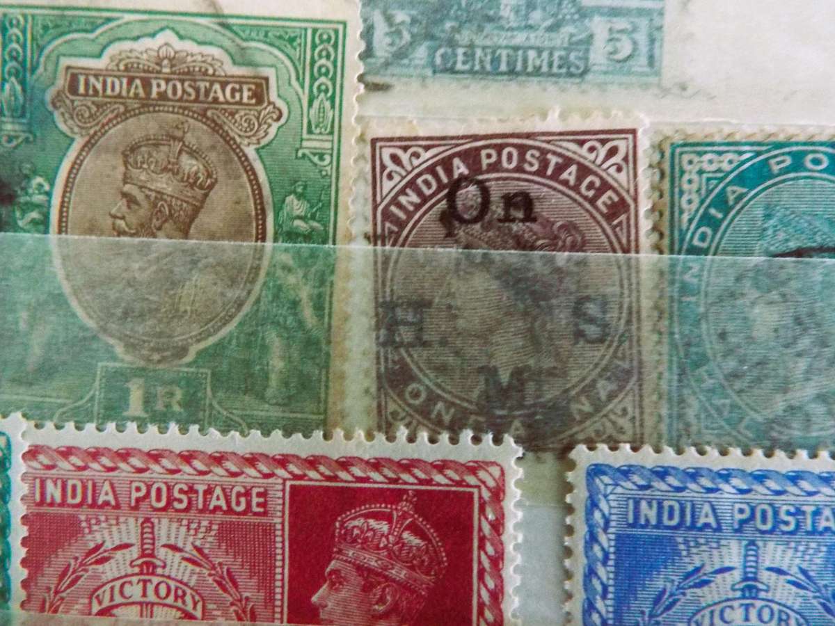 WE SELL STAMPS PER PAGE SPOT THE ONE U KNEED