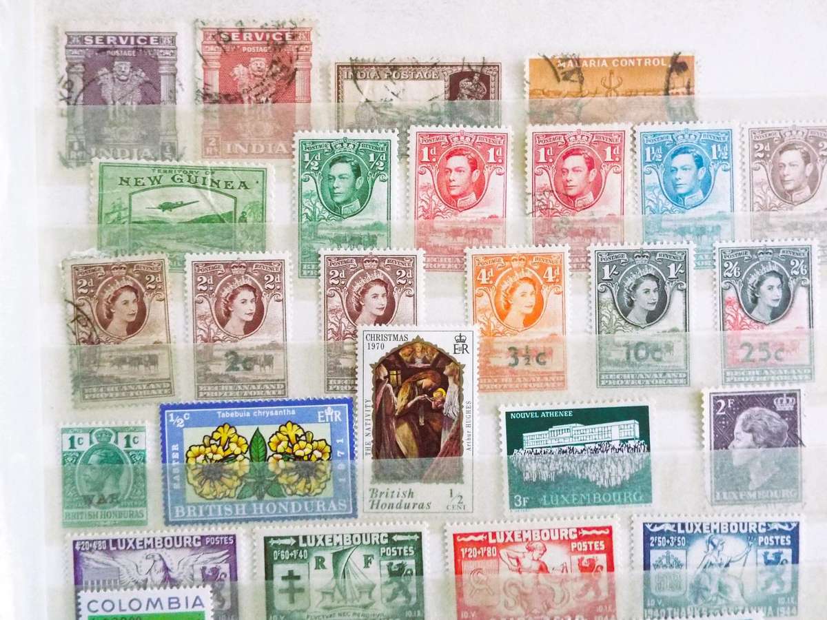 WE SELL STAMPS PER PAGE SPOT THE ONE U KNEED