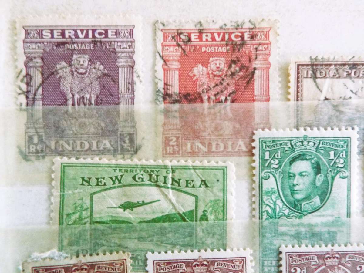 WE SELL STAMPS PER PAGE SPOT THE ONE U KNEED