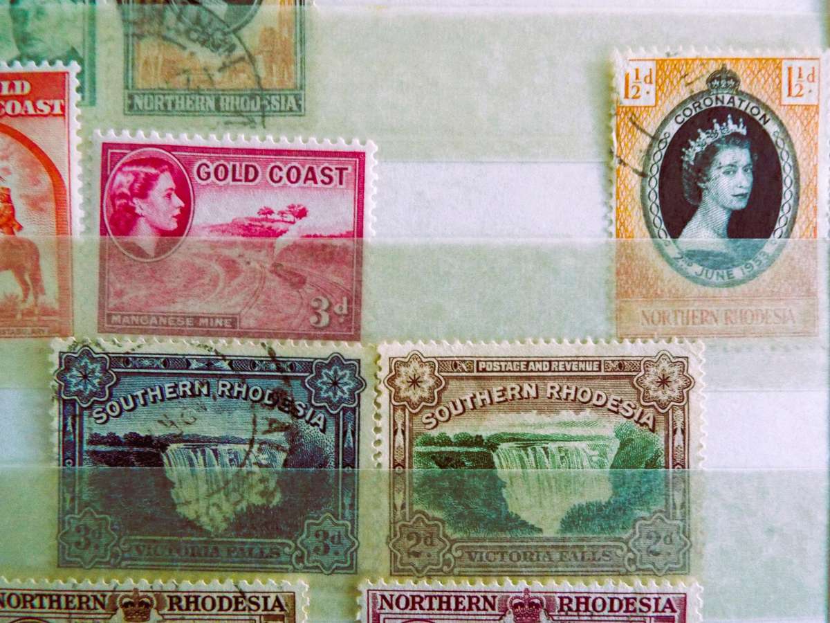 WE SELL STAMPS PER PAGE SPOT THE ONE U KNEED