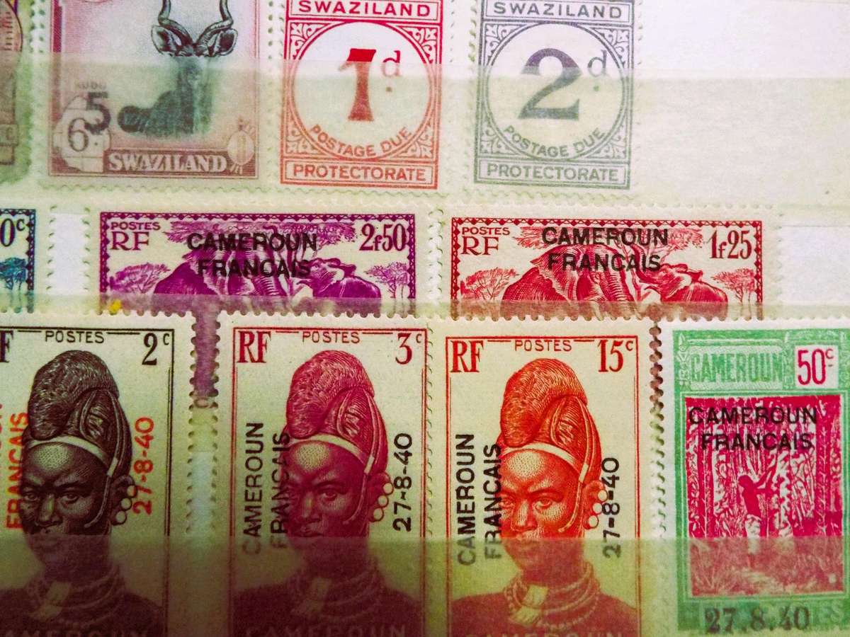 WE SELL STAMPS PER PAGE SPOT THE ONE U KNEED