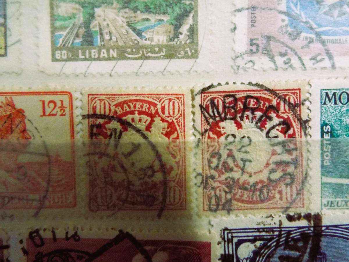 WE SELL STAMPS PER PAGE SPOT THE ONE U KNEED