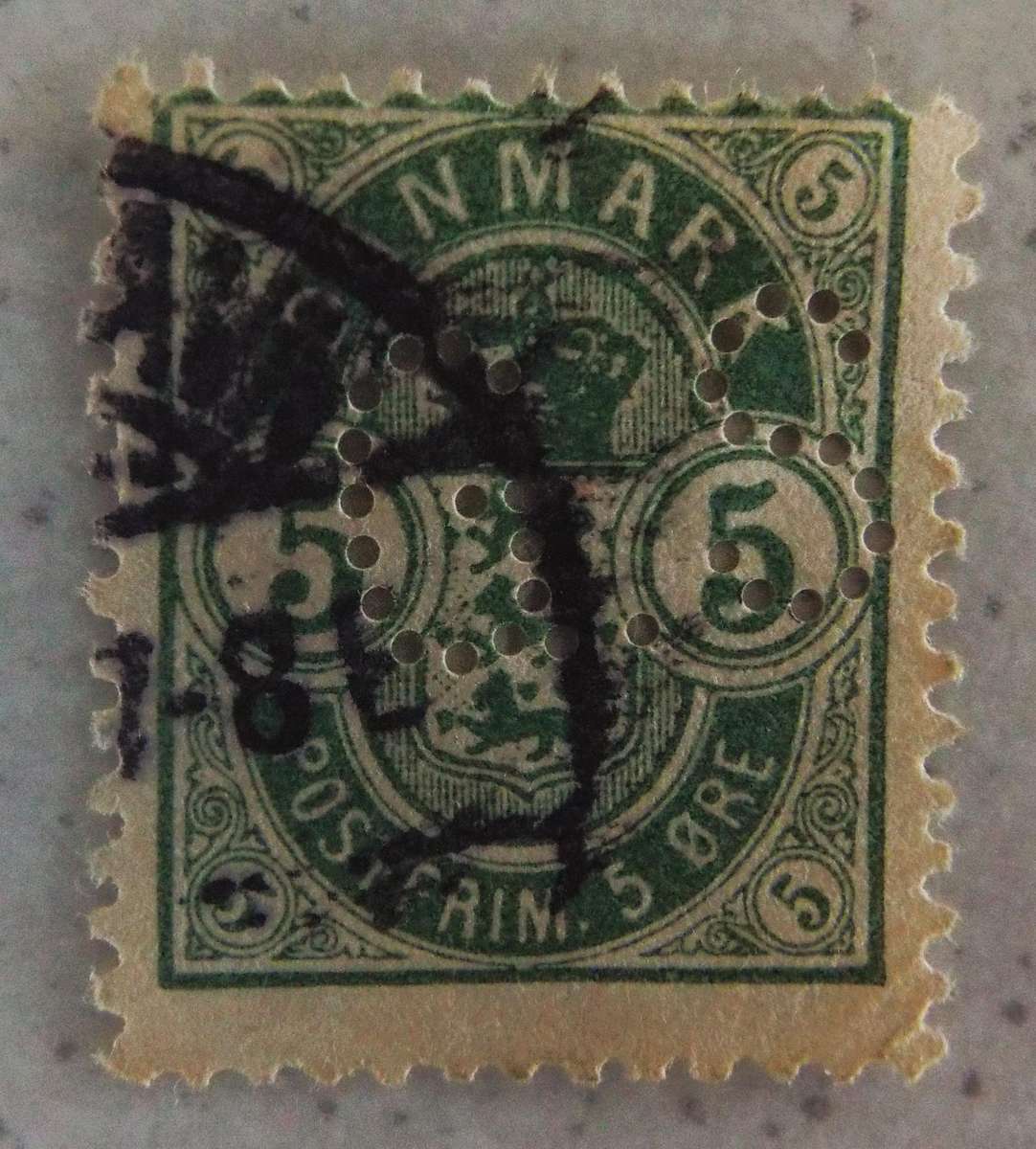 RARE PERFORATED GS DENMARK STAMP (1882)