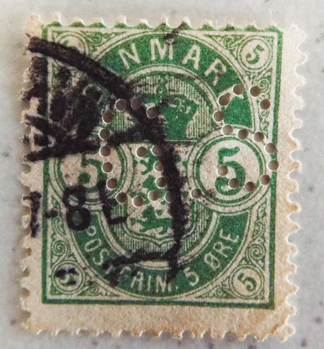 RARE PERFORATED GS DENMARK STAMP (1882)