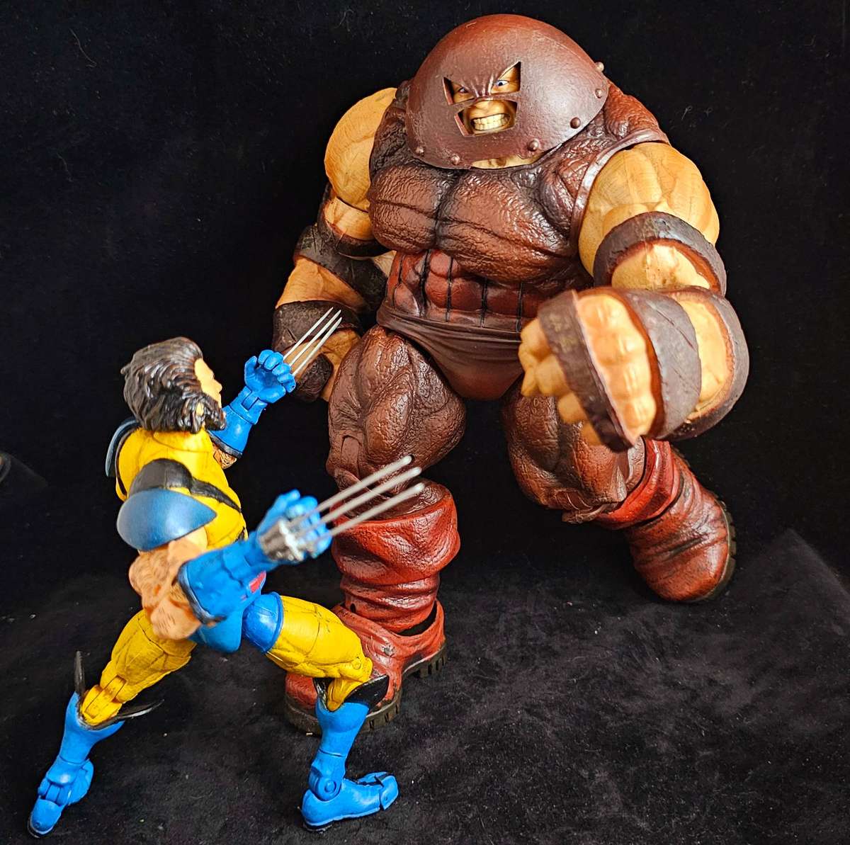 ToyBiz Marvel Legends Wolverine