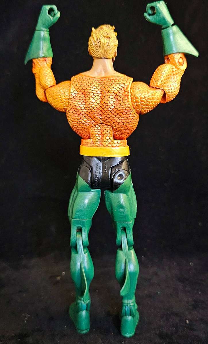Mattel DC Universe Classics Aquaman