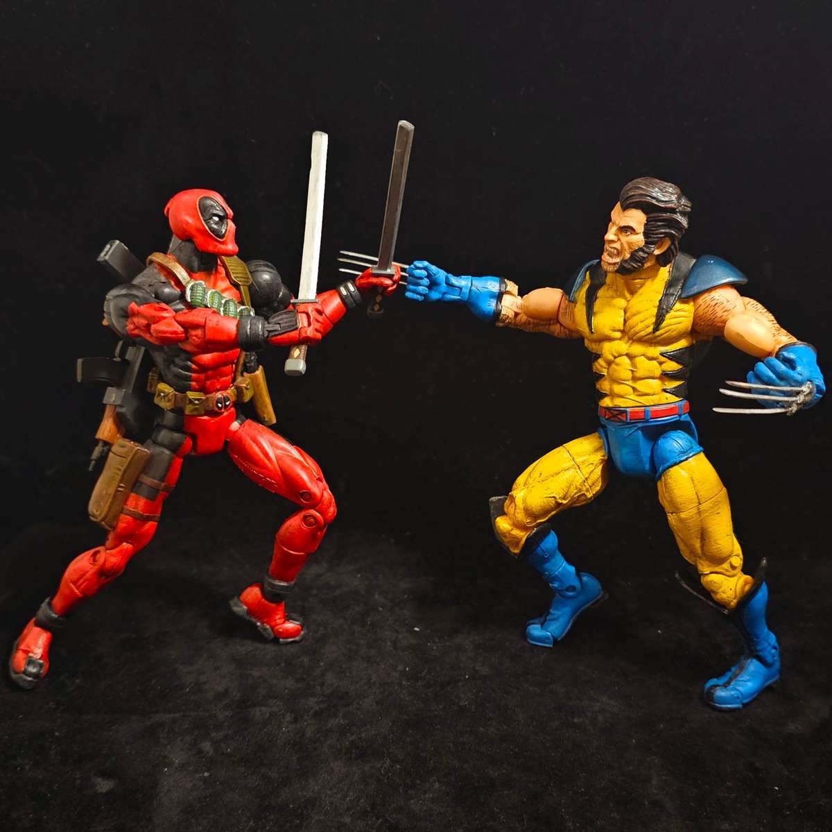 ToyBiz Marvel Legends Wolverine