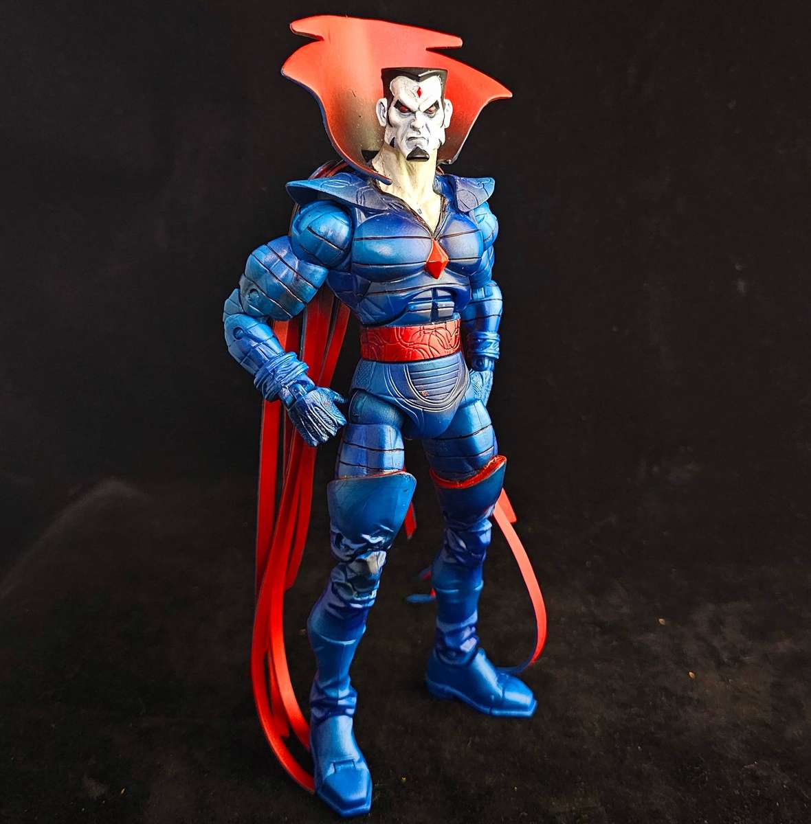 ToyBiz Marvel Legends Mr Sinister
