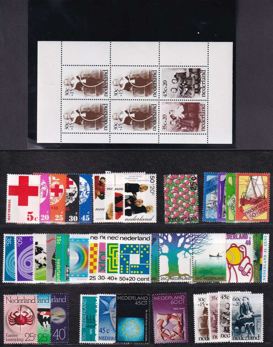 1972-79 Netherlands UMM(**) Issues & Minisheets on Cards
