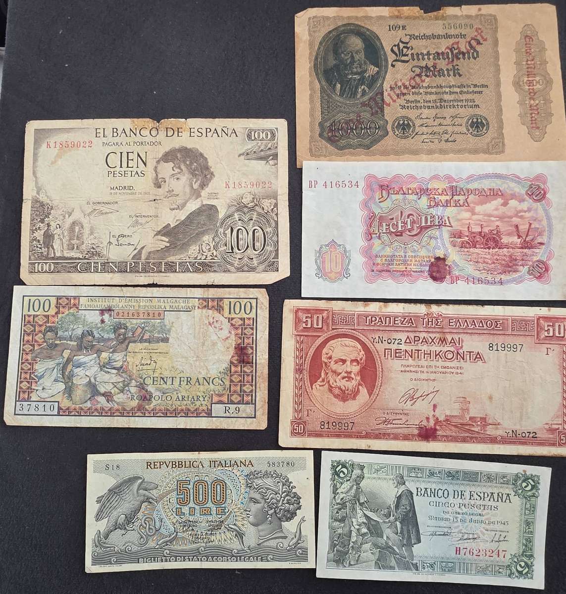 Lot of old international bank notes no longer in circulation