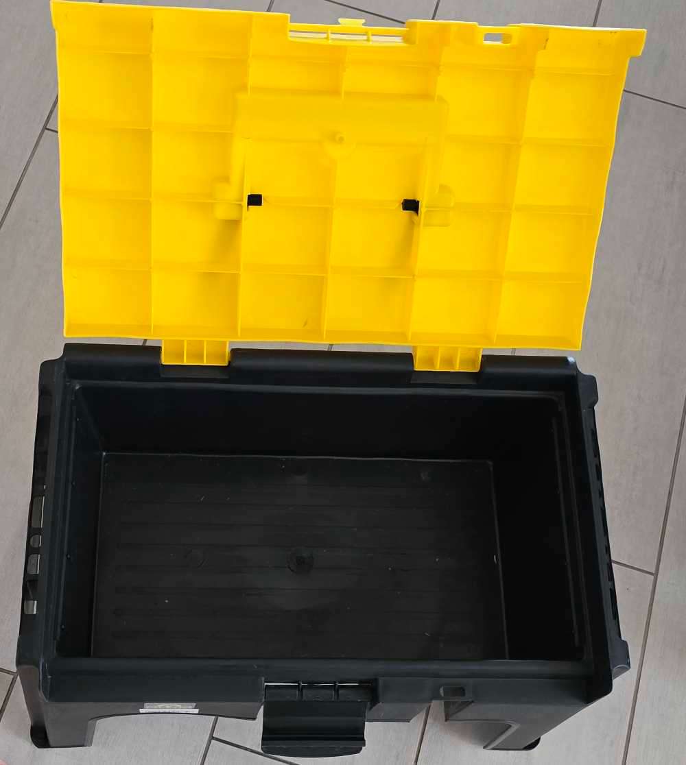 Black Friday hottie: Sit and work tool box bench