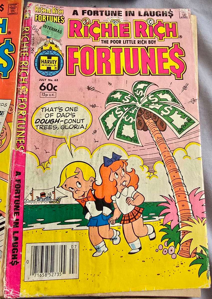 Collectors' comic combo