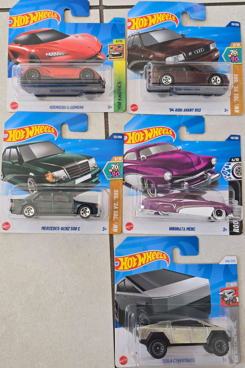 Hot Wheel classic combo