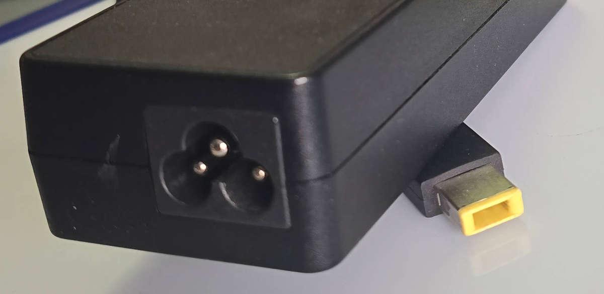 Lenovo power supply 90w