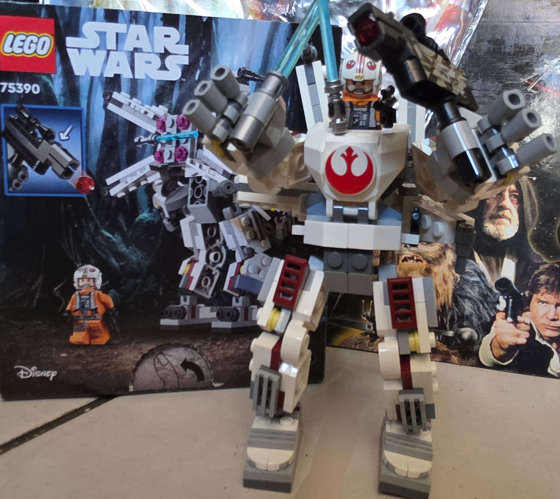 Star wars lucky packet Lego, comic and empty sticker book