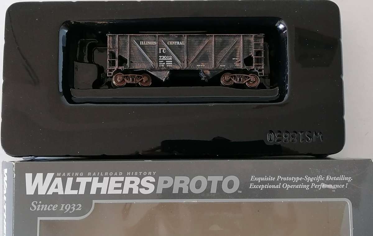 Walthers Proto War Hopper