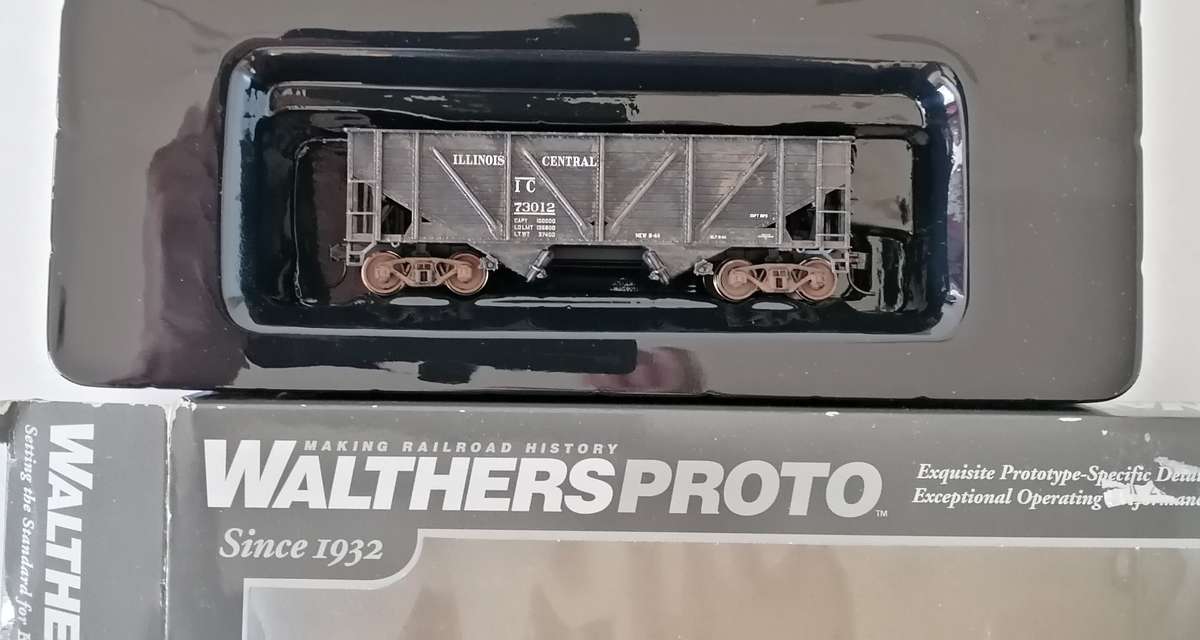 Walthers Proto War Hopper