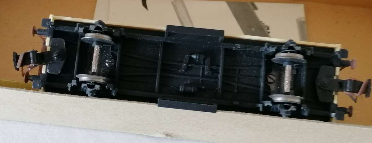 3x Fleischmann HO wagons