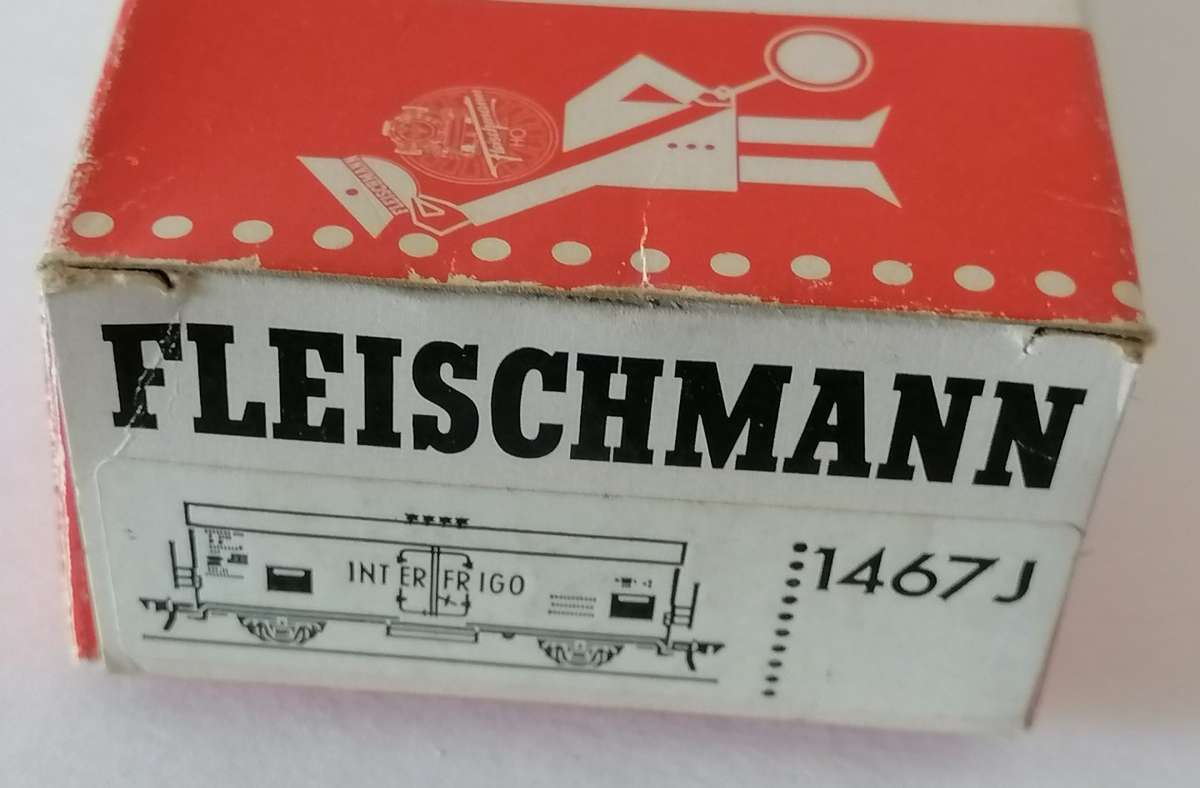 3x Fleischmann HO wagons