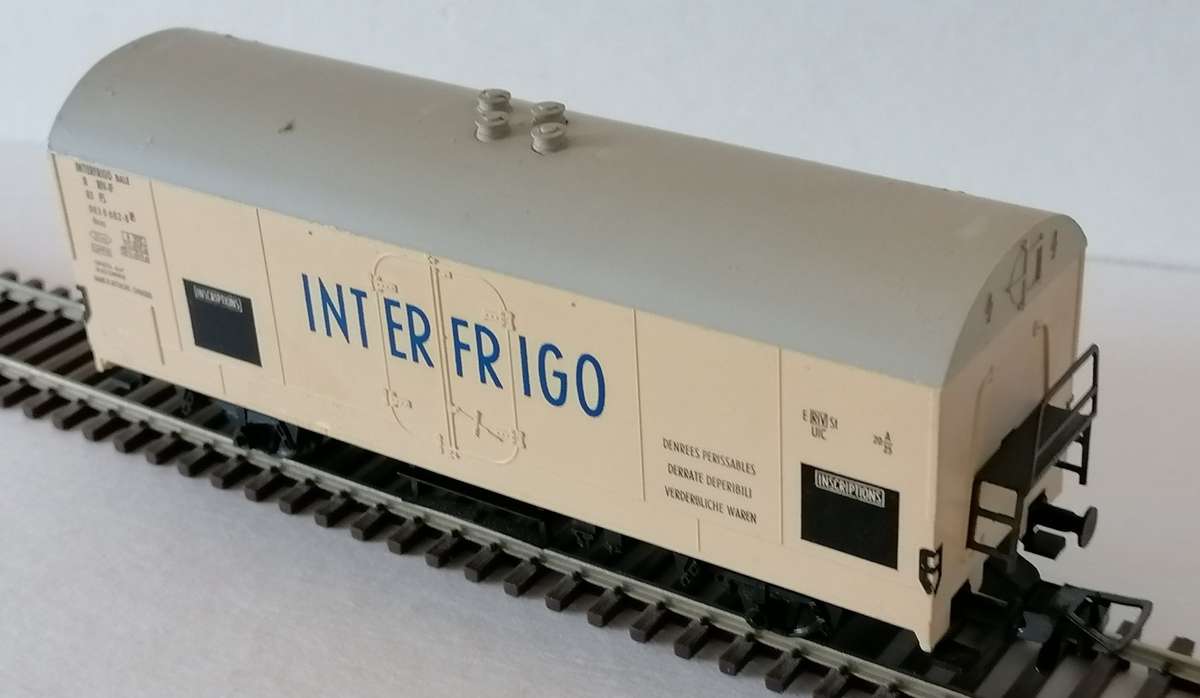 3x Fleischmann HO wagons