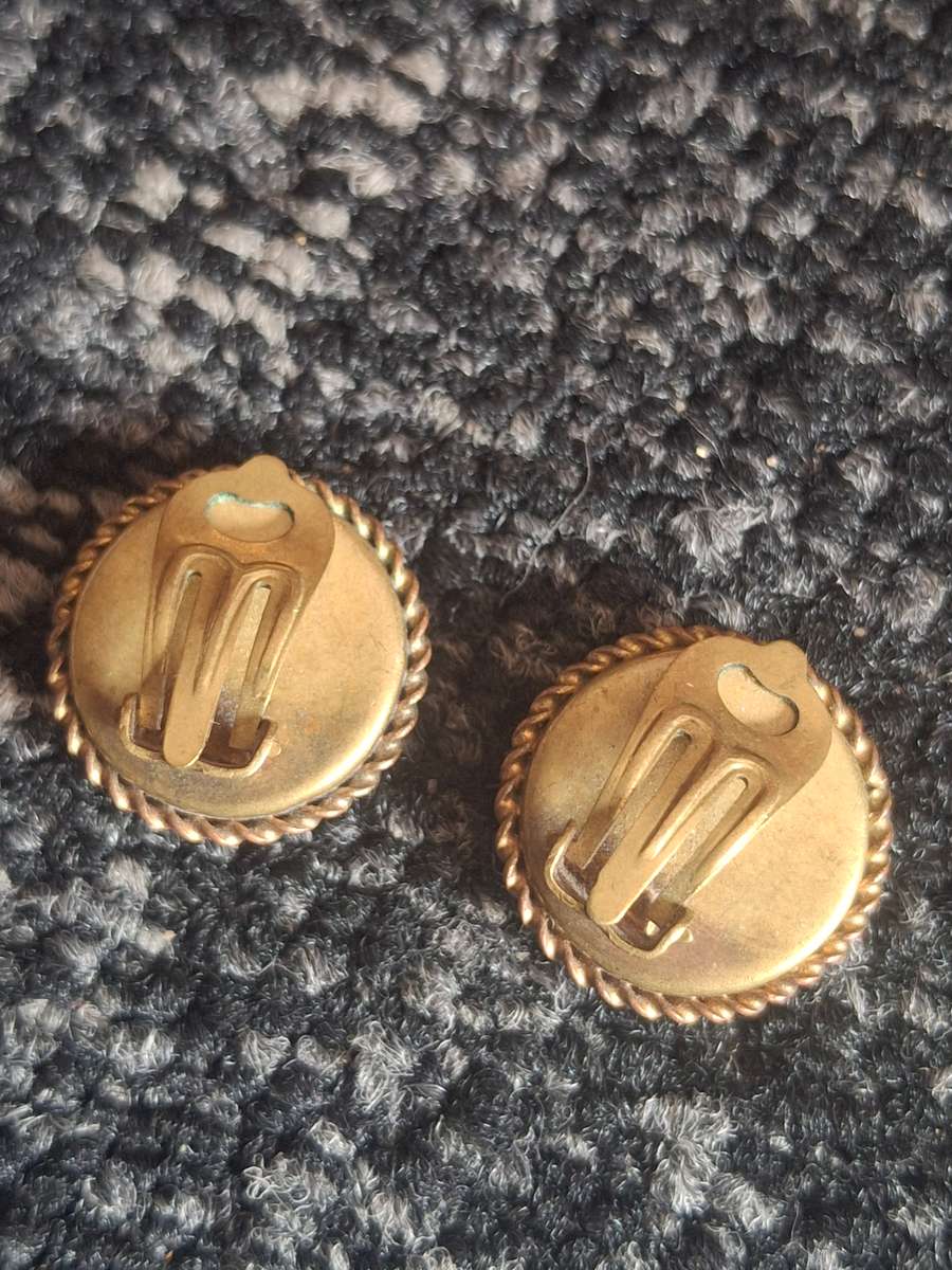Vintage round Micro Mosaic clipp on earrings
